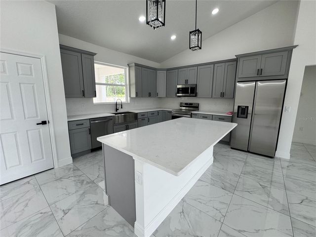 12423 SW 67TH LANE, Ocala, FL 34481