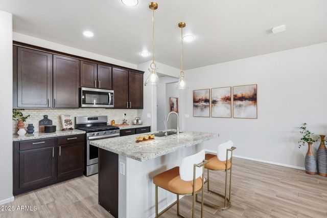 18147 W GLENHAVEN Drive, Goodyear, AZ 85338
