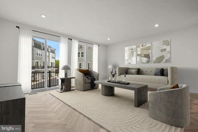 13916 AVIATION PL, Herndon, VA 20171