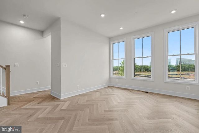 13916 AVIATION PL, Herndon, VA 20171