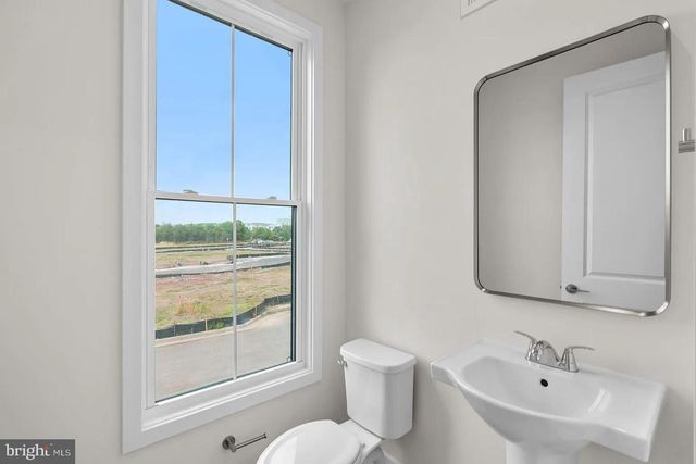 13916 AVIATION PL, Herndon, VA 20171