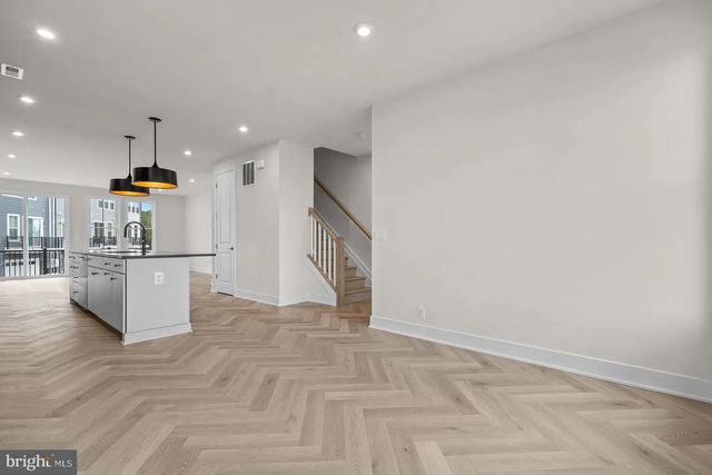 13916 AVIATION PL, Herndon, VA 20171