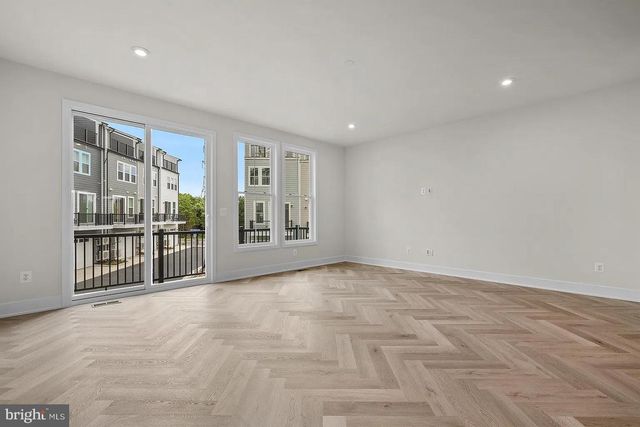 13916 AVIATION PL, Herndon, VA 20171