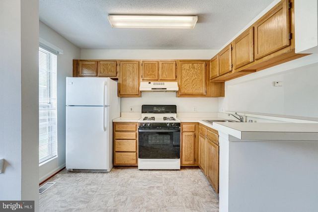 6628 HIGH VALLEY LN, Alexandria, VA 22315