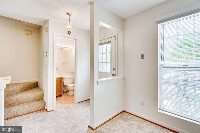 6628 HIGH VALLEY LN, Alexandria, VA 22315