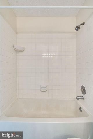 6628 HIGH VALLEY LN, Alexandria, VA 22315