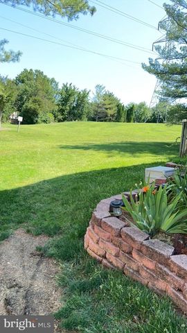 6628 HIGH VALLEY LN, Alexandria, VA 22315
