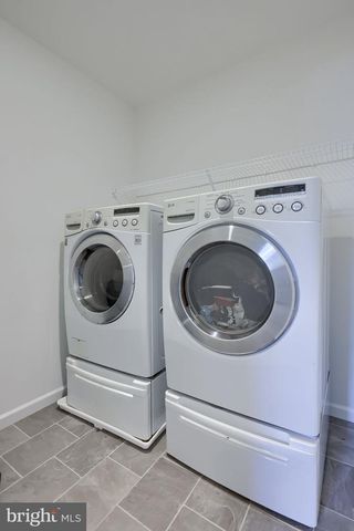 1111 GROFF LN, Lancaster, PA 17601