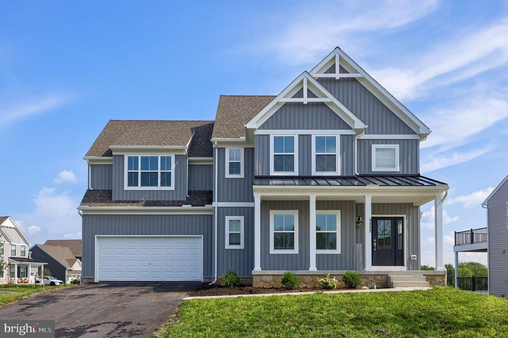 1111 GROFF LN, Lancaster, PA 17601