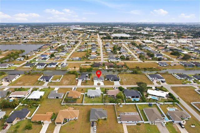 1029 NE 13th PL, Cape Coral, FL 33909