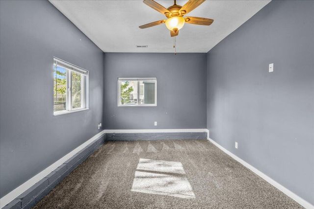 21 N 36TH Street, Council Bluffs, IA 51501