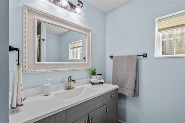 21 N 36TH Street, Council Bluffs, IA 51501