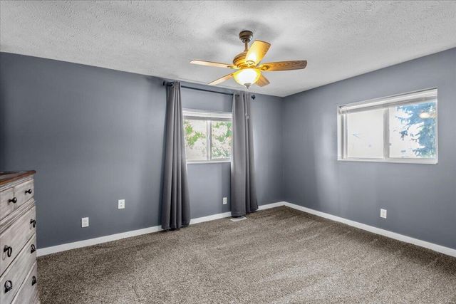 21 N 36TH Street, Council Bluffs, IA 51501