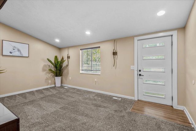 21 N 36TH Street, Council Bluffs, IA 51501