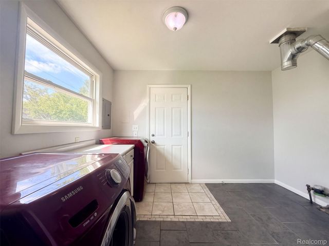 10820 Jackson Street, Van Buren Charter Township, MI 48111