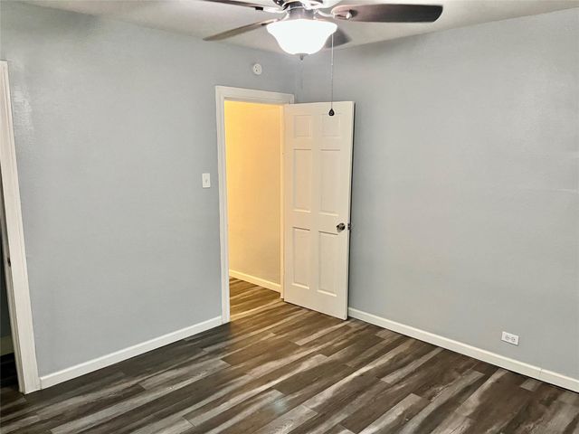 106 N Eastwood Street, Houston, TX 77011