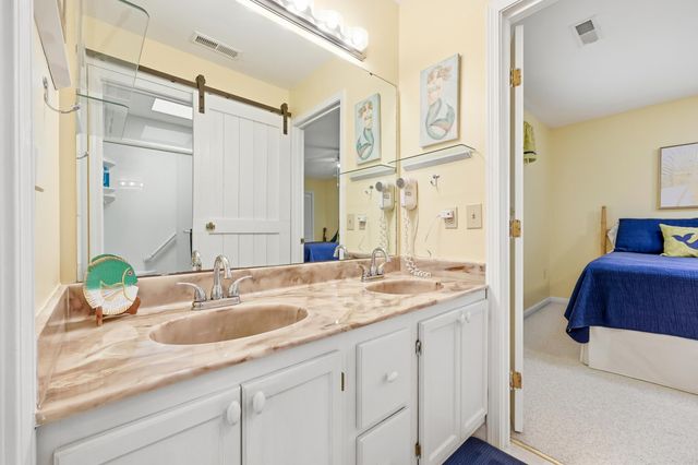 404 29th Ave. N, North Myrtle Beach, SC 29582