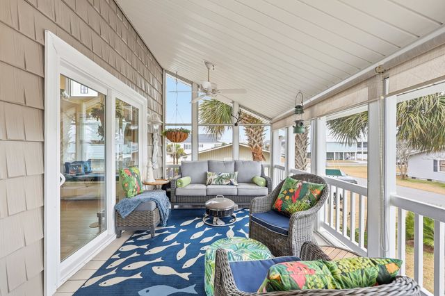 404 29th Ave. N, North Myrtle Beach, SC 29582