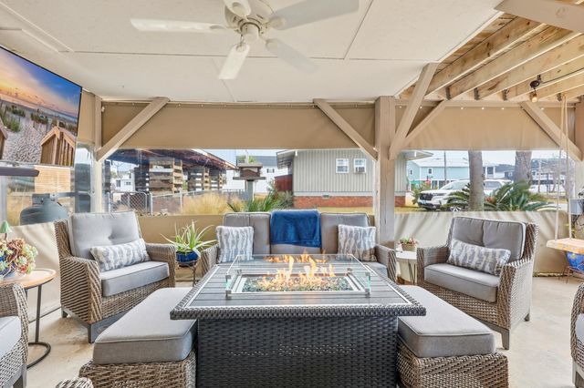 404 29th Ave. N, North Myrtle Beach, SC 29582