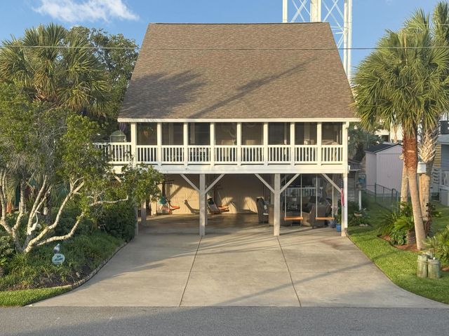 404 29th Ave. N, North Myrtle Beach, SC 29582