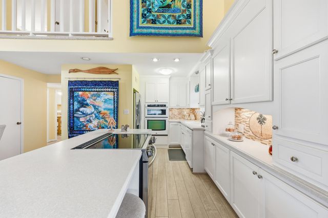 404 29th Ave. N, North Myrtle Beach, SC 29582