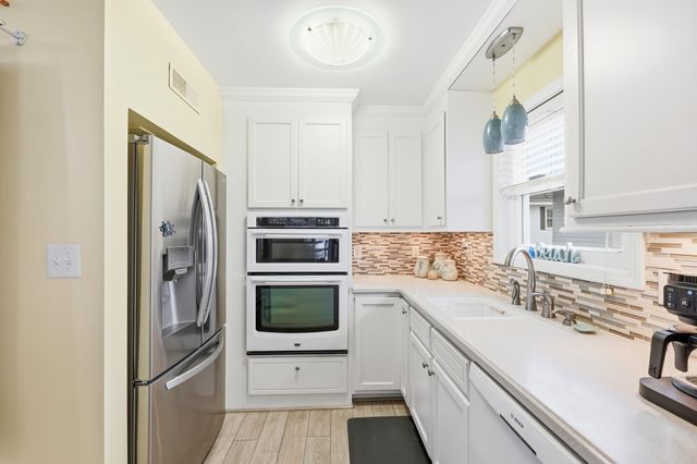 404 29th Ave. N, North Myrtle Beach, SC 29582