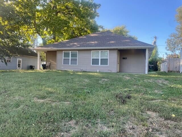 505A AND B W WALNUT ST, Fayette, MO 65248