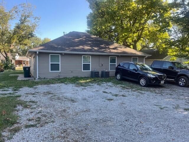 505A AND B W WALNUT ST, Fayette, MO 65248