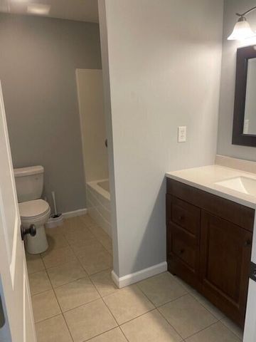 505A AND B W WALNUT ST, Fayette, MO 65248