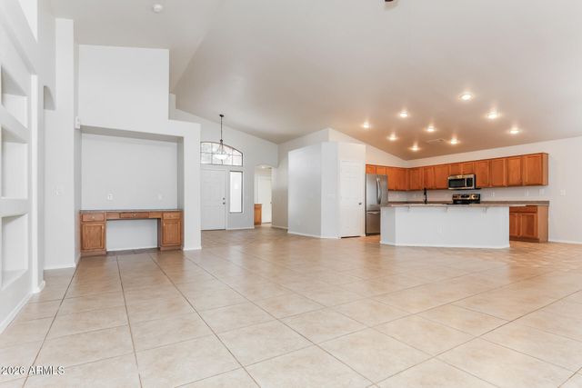 8612 W MOHAVE Street, Tolleson, AZ 85353