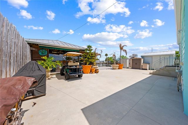 1315 PINE ISLAND DR N, St Cloud, FL 34771