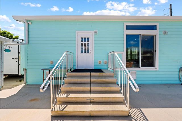 1315 PINE ISLAND DR N, St Cloud, FL 34771