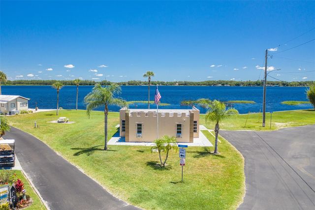 1315 PINE ISLAND DR N, St Cloud, FL 34771