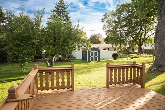 1255 APRIL LANE, Green Bay, WI 54304
