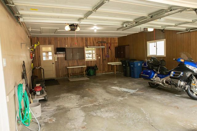 1255 APRIL LANE, Green Bay, WI 54304