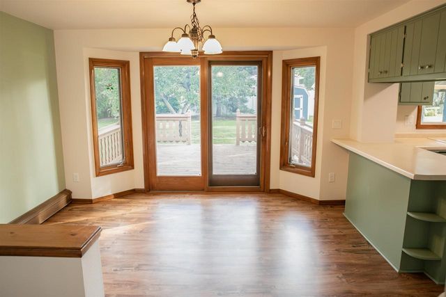 1255 APRIL LANE, Green Bay, WI 54304