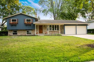 1255 APRIL LANE, Green Bay, WI 54304