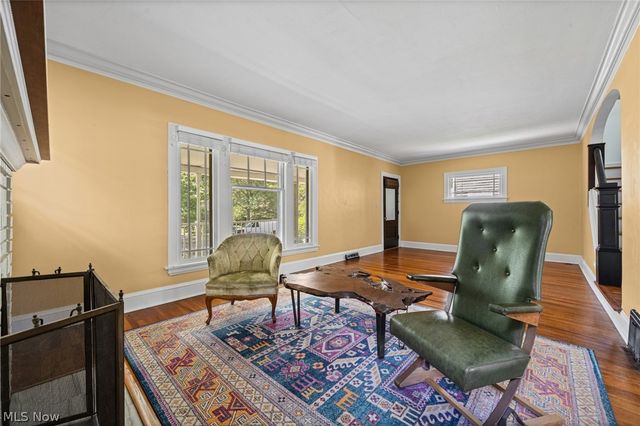 3363 E Scarborough Road, Cleveland Heights, OH 44118