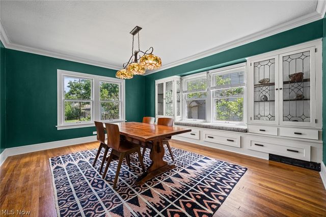 3363 E Scarborough Road, Cleveland Heights, OH 44118