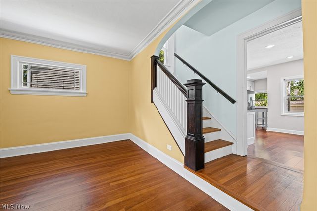 3363 E Scarborough Road, Cleveland Heights, OH 44118