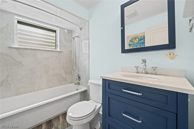 3363 E Scarborough Road, Cleveland Heights, OH 44118