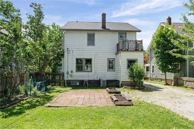 3363 E Scarborough Road, Cleveland Heights, OH 44118