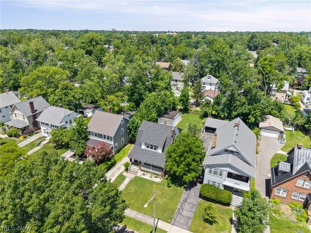 3363 E Scarborough Road, Cleveland Heights, OH 44118