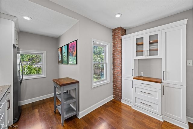 3363 E Scarborough Road, Cleveland Heights, OH 44118