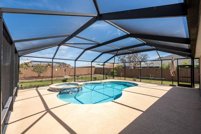 2350 SE Calcutta Circle, Port St. Lucie, Port St Lucie, FL 34952