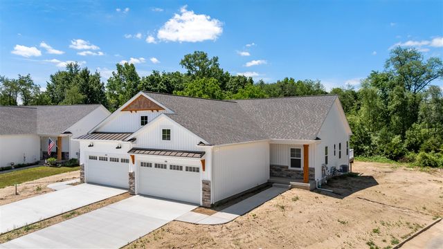 146 Ashley Court, Brooklyn, MI 49230