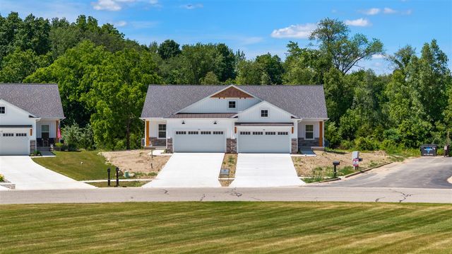 146 Ashley Court, Brooklyn, MI 49230