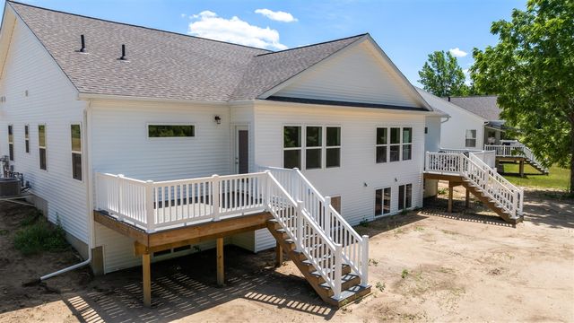 146 Ashley Court, Brooklyn, MI 49230