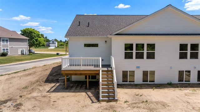 146 Ashley Court, Brooklyn, MI 49230