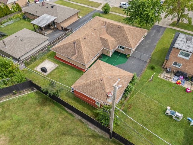 6940 Olympic Drive, Bridgeview, IL 60455